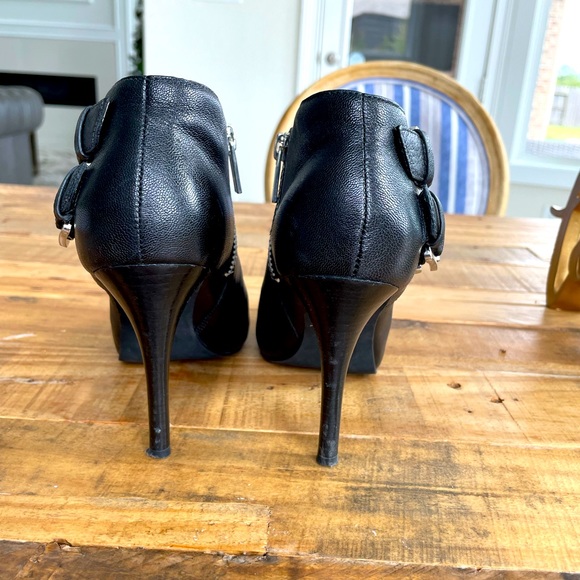 Michael Kors booties - Picture 9 of 10